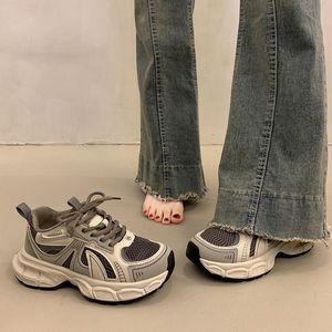 Nouvelles chaussures de sport décontractées pour femmes, polyvalentes et élégantes, en maille respirante - Product Image 3