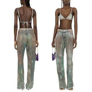 กางเกงยีนส์ทรงตรงผู้หญิงคุณภาพสูงลายมัดย้อม พร้อมตกแต่งคริสตัลลายพรางหลากสี - Product Image 1