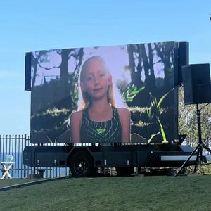 2023W ef8ne năng lượng mới ngoài trời đầy đủ màu sắc dẫn điện thoại di động Trailer Màn hình 3840x2240mm trong P3 P4 P5 làm việc trong 30 giờ sau khi sạc đầy - Product Image 4