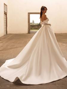 <span class=keywords><strong>Abito</strong></span> <span class=keywords><strong>da</strong></span> <span class=keywords><strong>Sposa</strong></span> Ruolai HL669 con Corsetto Allacciato, <span class=keywords><strong>Tasche</strong></span>, Tessuto Rigido in Mikado, Stile Basque - Product Image 6