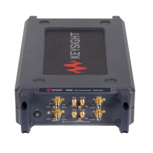 เครื่องวิเคราะห์เครือข่ายขนาดกะทัดรัด Keysight P9384b, 9 กิโลเฮิรตซ์ ถึง 20 กิโลเฮิรตซ์, 4 พอร์ต จำนวนแหล่งกำเนิดสัญญาณภายใน 1 แหล่ง - Product Image 2