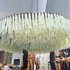Fiori artificiali <span class=keywords><strong>del</strong></span> glicine della decorazione di nozze <span class=keywords><strong>del</strong></span> paesaggio verde che pendono nel <span class=keywords><strong>centro</strong></span> della sala <span class=keywords><strong>del</strong></span> banchetto - Product Image 2