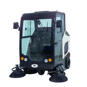 CLEANVAC All-Closed Driveway Airport Runway Sweeper
