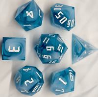 Set Dadu DND 7 Buah Resin Polihedral Warna Biru Putih Custom Musenluo, Logo Personal, Permainan Peran Meja, 14+