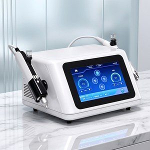 Appareil d'infusion dermique à double effet pour le nettoyage en profondeur du visage, l'hydratation et le traitement éclaircissant de la peau - Product Image 1