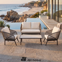 Ensemble de canapés d'extérieur en aluminium J&M T820A, 4 places, 2 places, fauteuils en corde torsadée et table basse, style moderne pour villa et cour