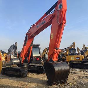 Excavadora Usada Hitachi Zx240 al por Mayor, Máquina de Ingeniería Japonesa de 24 Toneladas, 95% Nueva con Excelente Calidad, Precio Económico en Venta - Product Image 2