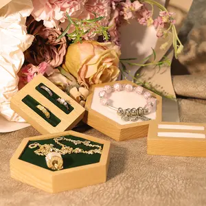 Small Wooden Cabinet Jewelry Display Tray Exhibition Ring Bangle Bracelet Store Display Stands Luxury Velvet Ring Holder