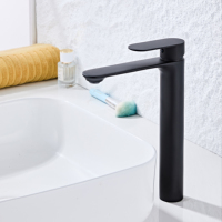 Grifo de lavabo comercial moderno montado en cubierta de latón resistente manija única válvula de cerámica mezclador cromado para apartamento de Hotel