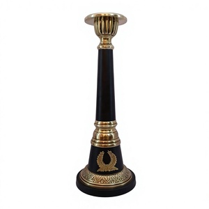 Candelabro de un solo poste de aluminio y piedra, con recubrimiento de polvo negro - Product Image 3