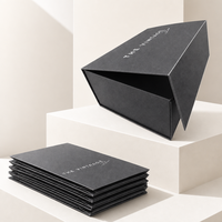 Boîtes cadeaux en carton recyclé pliables à plat avec logo personnalisé de luxe professionnel, fermeture magnétique noire