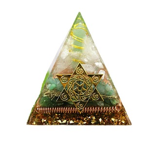 <b>Crystal</b> <b>Chip</b> Pyramid Resin Epoxy Craft Desktop Ornament Home Decoration Green Three-Story Tower Internal Engraving - Product Image 5