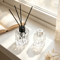 Bouteille d'aromathérapie personnalisée 50ml 100ml, flacon diffuseur en verre vide, vente en gros avec boîte et bâtonnets en rotin