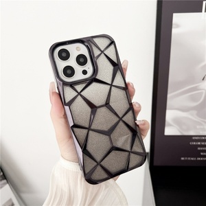 Funda de Teléfono con Líneas Electrochapadas y Brillo Degradado de Lujo 2023 para iPhone 15 Pro Max, Funda Protectora Suave 3D con Diseño de Cubo de Agua a Prueba de Golpes - Product Image 5