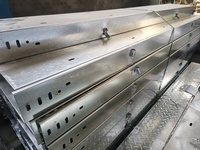Cannelle porte-câbles galvanisée sur mesure (largeur, hauteur, épaisseur) – Fabrication OEM/ODM directe usine avec couvercle et fixation à pince, type cheminée