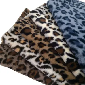 2023 New style soft, Plush hand feel warm warp 100% polyester 20-25mm faux rabbit fur Leopard printed fabric for toy blankets/