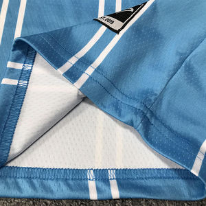 Tenues de basket-ball classiques personnalisées, uniformes de basket-ball en équipe, maillot de basket-ball à rayures bleues par sublimation - Product Image 5