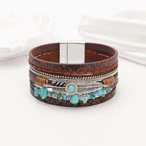 Pulsera de Cuero con Acabado Liso, Regalo para Mujer, Envío Directo, Acero Fundido al Vacío - Product Image 4