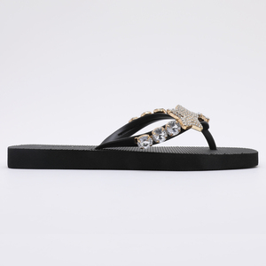 Nouvelles sandales d'été 2025 <span class=keywords><strong>pour</strong></span> femmes, respirantes et légères, style tongs, avec chaîne en strass et cristaux cousus main en forme de V, chaussures de plage à bout ouvert - Product Image 5