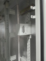 Armoire de serveur extérieure sur mesure en tôle pour centre de données, avec serrure, pour le stockage de télécommunications