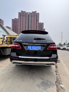 <span class=keywords><strong>Mercedes</strong></span>-Benz ML350 BlueTEC <span class=keywords><strong>4MATIC</strong></span> Diesel SUV 2014 - Spécifications US complètes, entièrement entretenu, titre propre, FOB 19 500 $ - Product Image 4