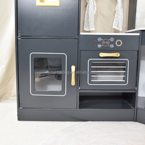 Cuisine d'angle moderne en bois gris de grande taille pour enfants avec réfrigérateur, four, micro-ondes, évier et machine à laver - Product Image 6