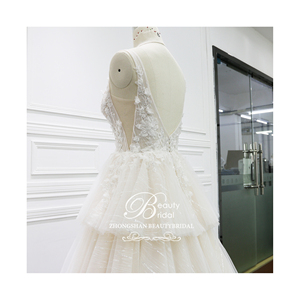 Vestido <span class=keywords><strong>de</strong></span> novia <span class=keywords><strong>de</strong></span> calidad del fabricante, vestido <span class=keywords><strong>de</strong></span> encaje <span class=keywords><strong>de</strong></span> lujo, falda acampanada <span class=keywords><strong>de</strong></span> tul con lentejuelas para atuendo nupcial - Product Image 6