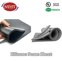 Feuille de mousse de silicone à cellules fermées ignifuge certifiée UL NDST Standard NDST-SPO-350-4T pour joint d'étanchéité électronique