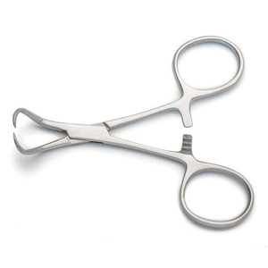 Pinza para Toallas Quirúrgicas Backhaus de Alta Calidad, 9 cm, Curvada, de Acero Inoxidable, Instrumento Manual - RWS INSTRUMENTS Modelo RWSI-BTC-0009 - Product Image 1