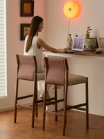 Chaise de bar moderne en bois massif empilable, légère, durable, écologique, avec accoudoirs fixes, pieds en fer, pour usage commercial et domestique