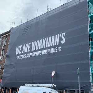 سياج مخصص التفاف البناء عرض كبير شبكة لافتة للمبنى الخارجي - Product Image 1