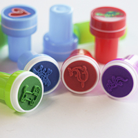 Nouveau style 2026 : Tampons auto-encreurs en forme d'animaux pour enfants, jouets et fournitures scolaires, tampons de récompense pour l'école