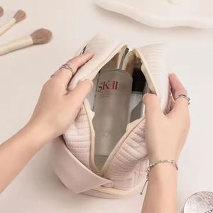 Travel <b>Bags</b> Waterproof Make up Durable Cosmetic <b>Bag</b> High Quality Quilted Makeup <b>Bag</b> - Product Image 6