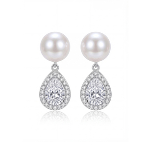 Boucles d'oreilles pendantes en cuivre plaqué argent avec perle blanche en forme de goutte et halo de zircons cubiques pour femme, bijoux en zircon pavé et perles, cadeau de mariée - Product Image 2