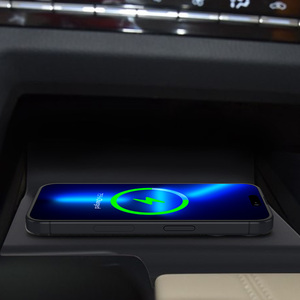 Cargador de coche inalámbrico para Toyota Avalon 2019-2021 15W almohadilla de carga rápida con soporte para Android iPhone consola central accesorio para automóvil - Product Image 5
