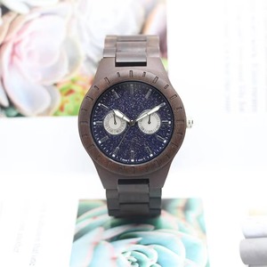 Montre pour homme en bois foncé entièrement naturel, cadran noir scintillant étoilé, bracelet en bois massif, écologique, décontractée, quotidienne, étanche - Product Image 1