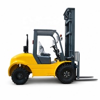 Dizel veya Elektrikli Arazi Forklifti 3 Ton 4x4 Arazi Forklifti Tarım Alanlarında Kullanım İçin Titreşim Önleyici Şasiye Sahip