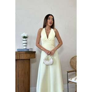 Elegante Vestido de Satén Amarillo sin Tirantes, Estilo Tubo, Asimétrico, para Fiesta de Graduación, con Cintura Natural - Product Image 4