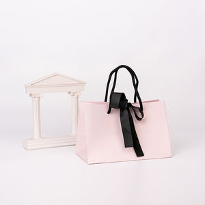 Cadeau personnalisé brillant à lèvres <span class=keywords><strong>petit</strong></span> rouge à lèvres beauté PR shopping bague bijoux bijoux emballage sacs en papier avec ruban de satin noeud papillon - Product Image 3