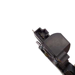 BFF4-56-820 ตัวกระตุ้นล็อค 12V สำหรับมาสด้า 3 บีแอล 4 ประตูฝากระโปรงท้ายด้านหลังล็อค - Product Image 1