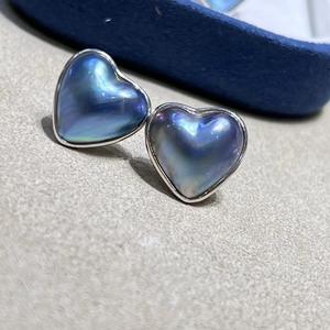 Boucles d'oreilles clous en argent 925 avec perle en forme de cœur bleu eau de mer pour femme, 14-15 mm, sertissage romantique - Product Image 3