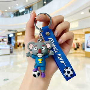 Llaveros de Fútbol con Animales de Dibujos Animados, Colgante 3D de PVC, Regalo de Recuerdo, Accesorio Ligero para Bolsos - Product Image 5