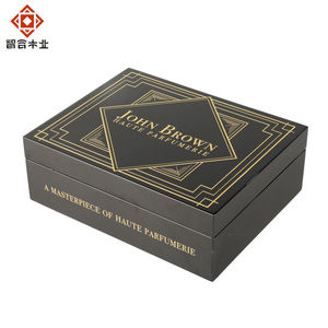 Caja de perfume de madera MDF de lujo, juego de botellas de perfume, paquete de regalo personalizado, caja de perfume de madera negra con detalles en relieve. - Product Image 6
