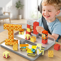 Blocs de construction magnétiques sur le thème de la construction : Scène d'ingénierie avec pelle et grue, tuiles magnétiques, jouet éducatif STEM pour garçons