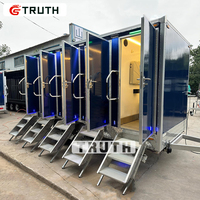 Remorque de toilettes de luxe Truth Outdoor pour mariages en bord de mer, fêtes en plein air, toilettes portables, toilettes mobiles sur remorque