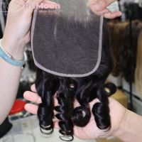 Cabello Humano Brasileño Virgen Remy Rizado con Volumen, Cierre de Encaje HD 5x5 Pre-Desplumado Doble Trama 8-16 Pulgadas Venta al por Mayor Color Personalizado