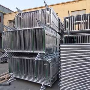 Taşınabilir Hareketli Metal Kalabalık Kontrol Bariyerleri Sıcak Daldırma Galvanizli ISO9001 Sertifikalı Modern Endüstriyel Stil Özel Renk Seçenekleri - Product Image 1