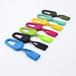 Porta Encendedor de Llavero, Anillo Metálico Premium para Encendedores, Accesorios para Fumar con Clip Trasero - Product Image 1