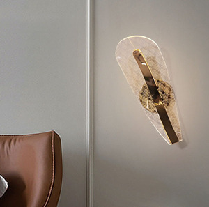 고급 크리에이티브 LED 철제 골드 컬러 모던 디자인 침실 장식 벽등 (거실, 빌라 실내용) - Product Image 1