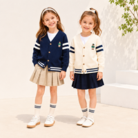 Kinder Frühling Herbst Strickjacke V-Ausschnitt Bestickte Preppy-Strickjacke Langarm Lässiger Schulstil Oberteil